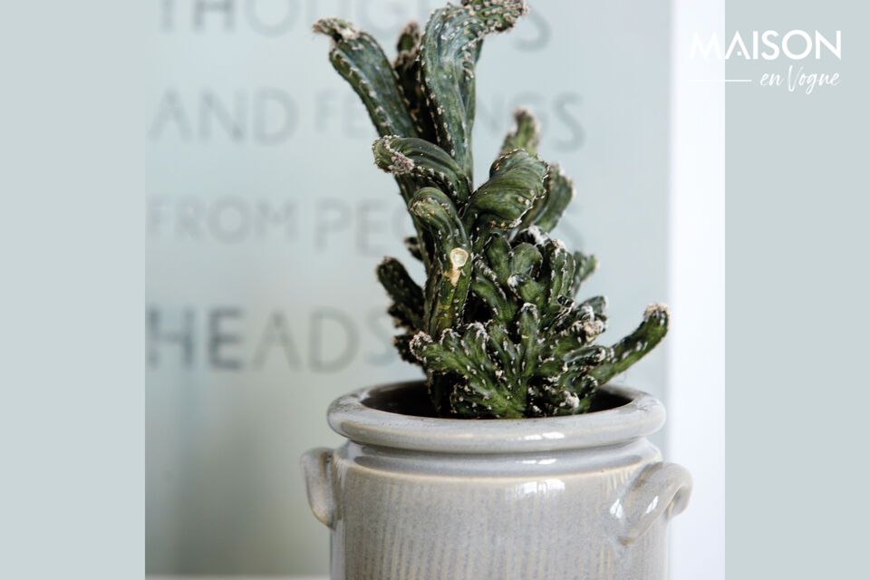 Élégance naturelle pour votre intérieur, cache-pot en argile sable.