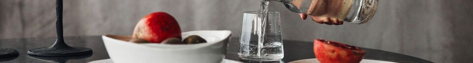 Mise en avant matière Carafe en verre transparent Vico