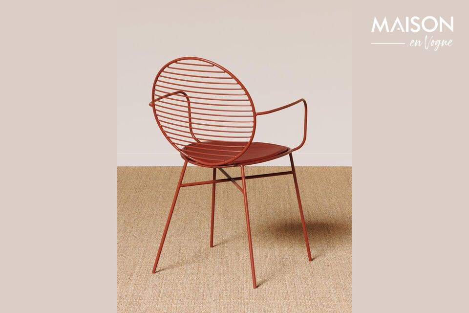 Découvrez le mariage parfait entre fonctionnalité et design avec notre chaise en métal rouge