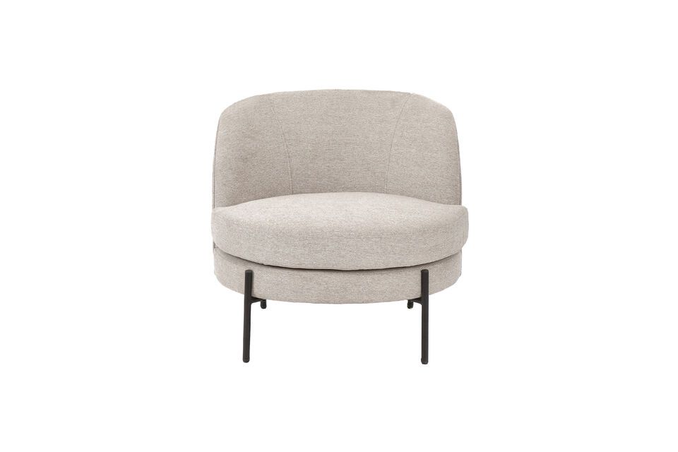 Découvrez le confort cossu du fauteuil en tissu beige Miles