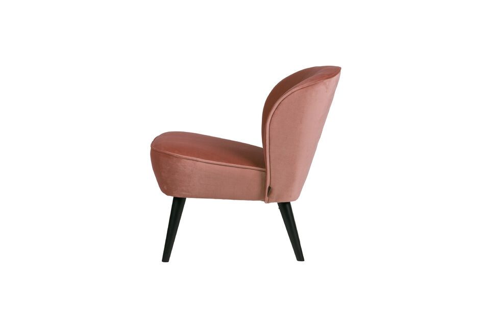 Laissez-vous tenter par le fauteuil Sara en velours vieux rose