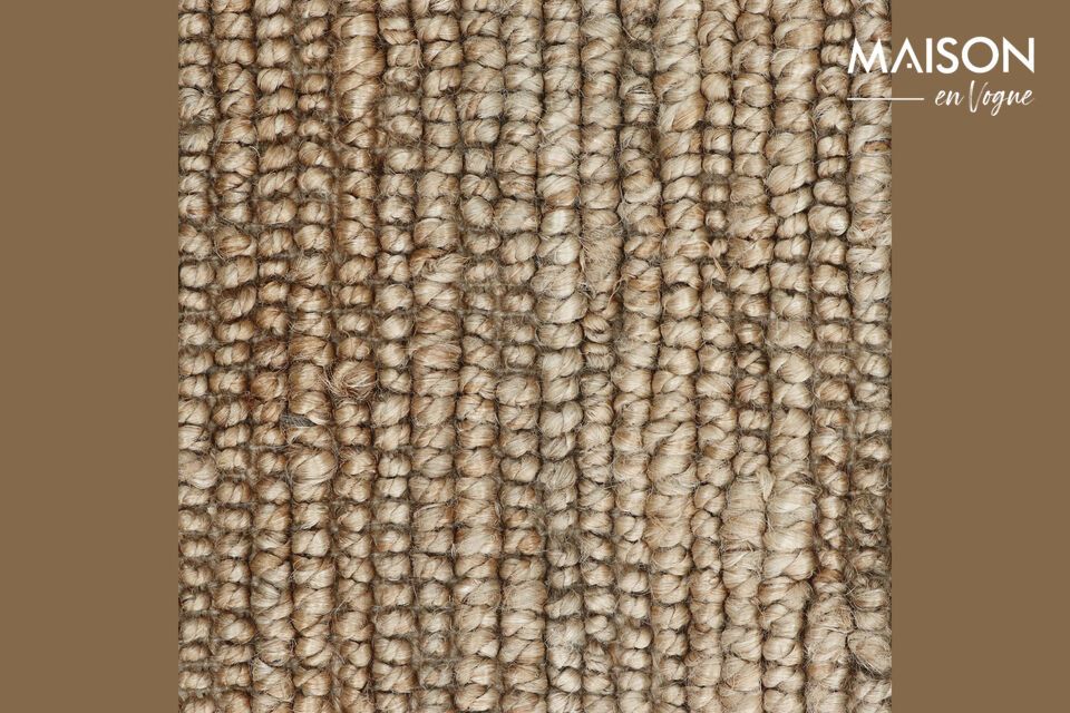 Introducing the eco-conscious choice for your living space, our Grand tapis en jute clair Kathu