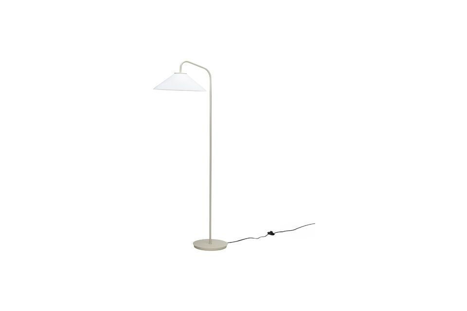 Lampadaire en fer sable Solid Hübsch