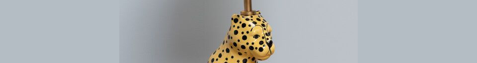 Mise en avant matière Lampe à poser en grès jaune Panther