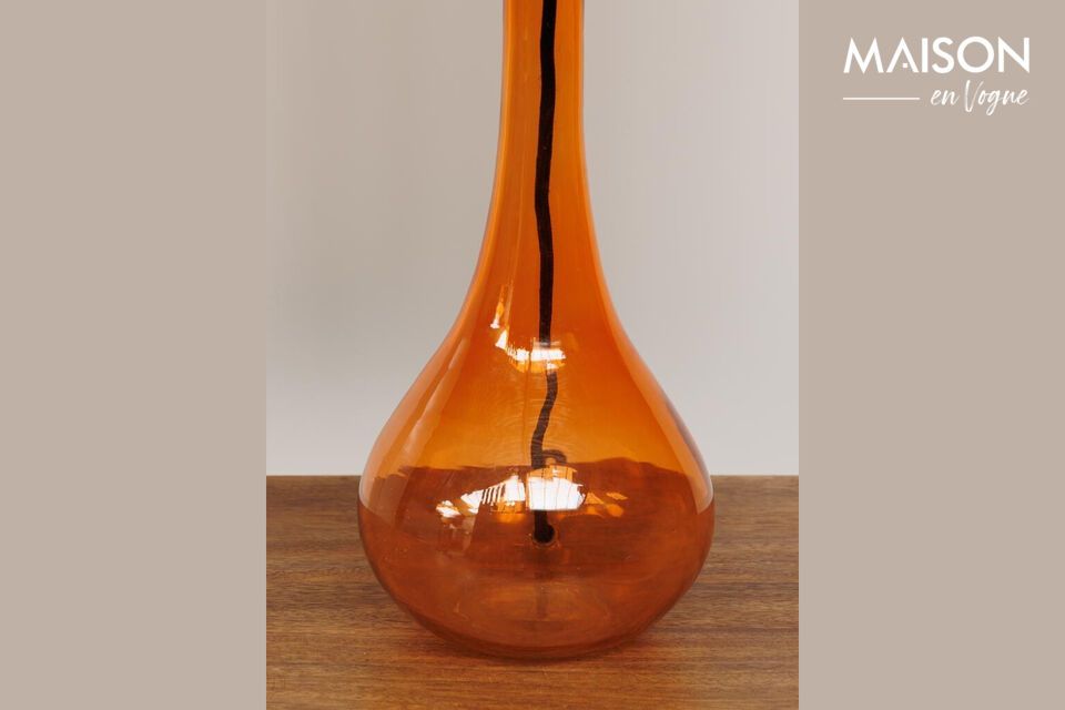 Découvrez une touche de modernité et de style coloré avec notre nouvelle lampe en verre