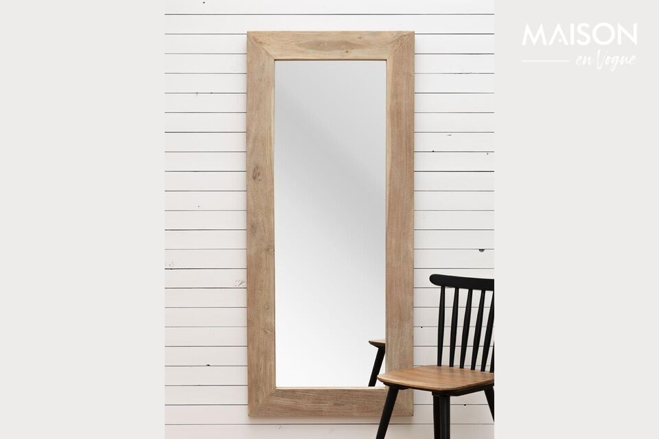 Élégance naturelle et praticité avec le miroir en manguier.