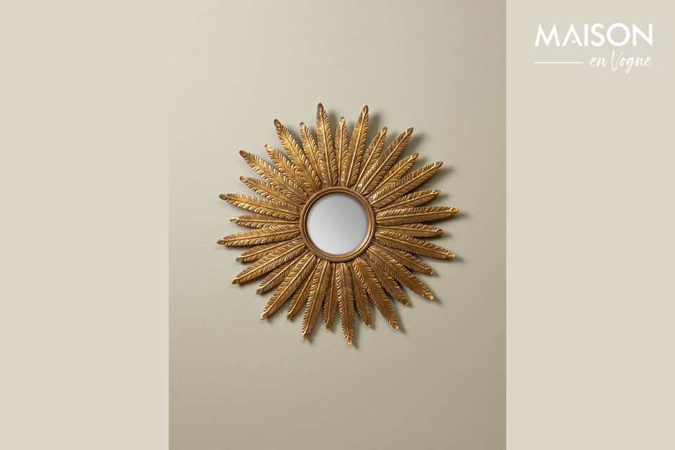 Sublime miroir doré pour rehausser votre intérieur.