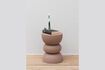 Miniature Table d'appoint en métal rose Forms 2