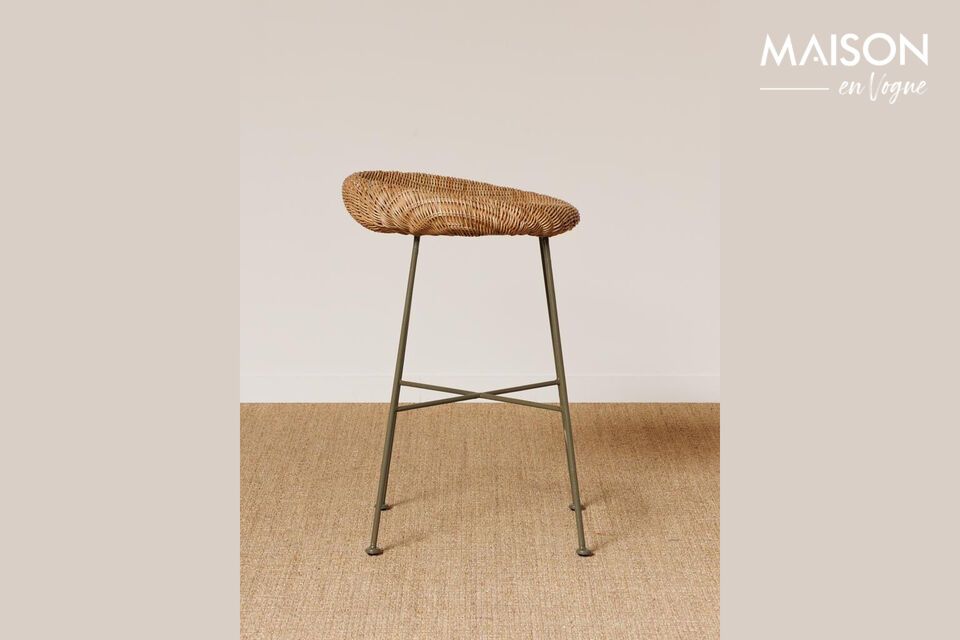 Découvrez l\'élégance fonctionnelle avec notre tabouret en rotin de couleur beige