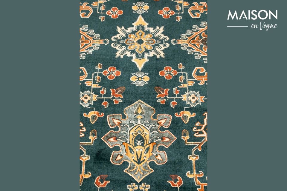 Tapis aux motifs orientaux