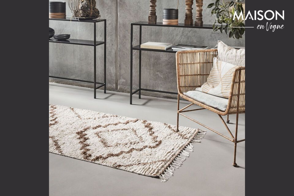 Découvrez douceur et style avec ce tapis doré en coton.