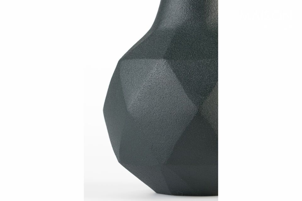 Découvrez le vase Bloom en aluminium vert