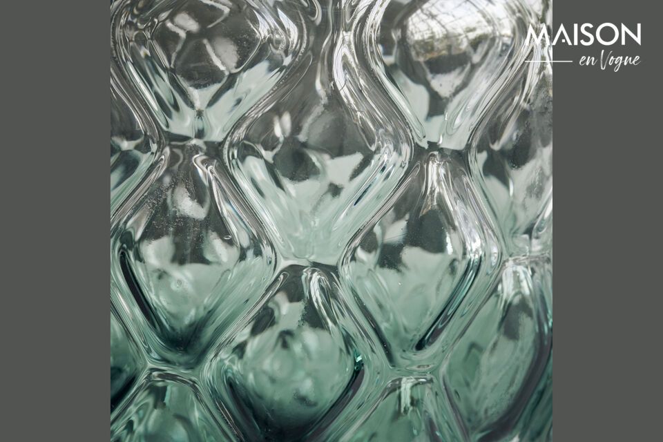 Découvrez la fusion parfaite du style et de la fonctionnalité avec notre vase Art Déco en verre