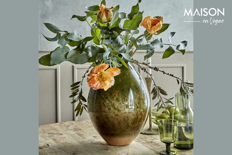 Magnifiez votre intérieur avec ce vase en verre élégant.